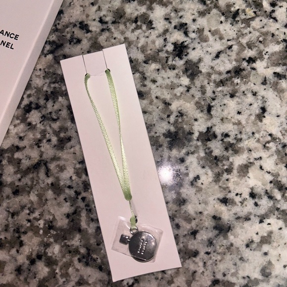 Chanel keychain! - Picture 3 of 4